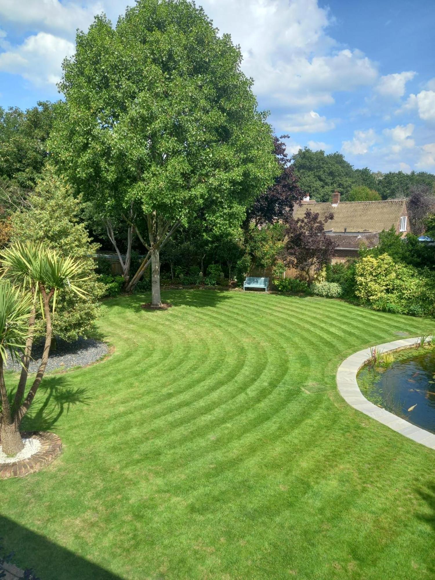 Asperion Hillside Hotel Guildford Exterior photo